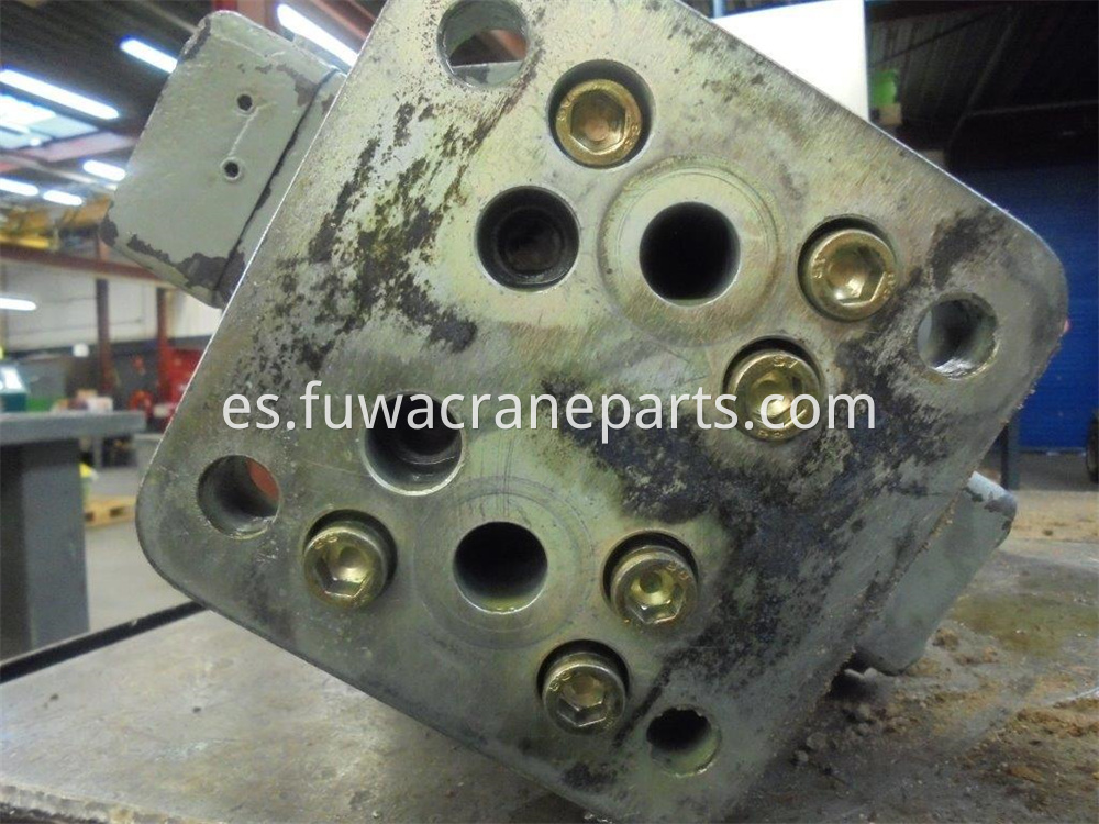 Zoomlion Crawler Crane Original Gear Box 63w Vzl0600 2 Jpg